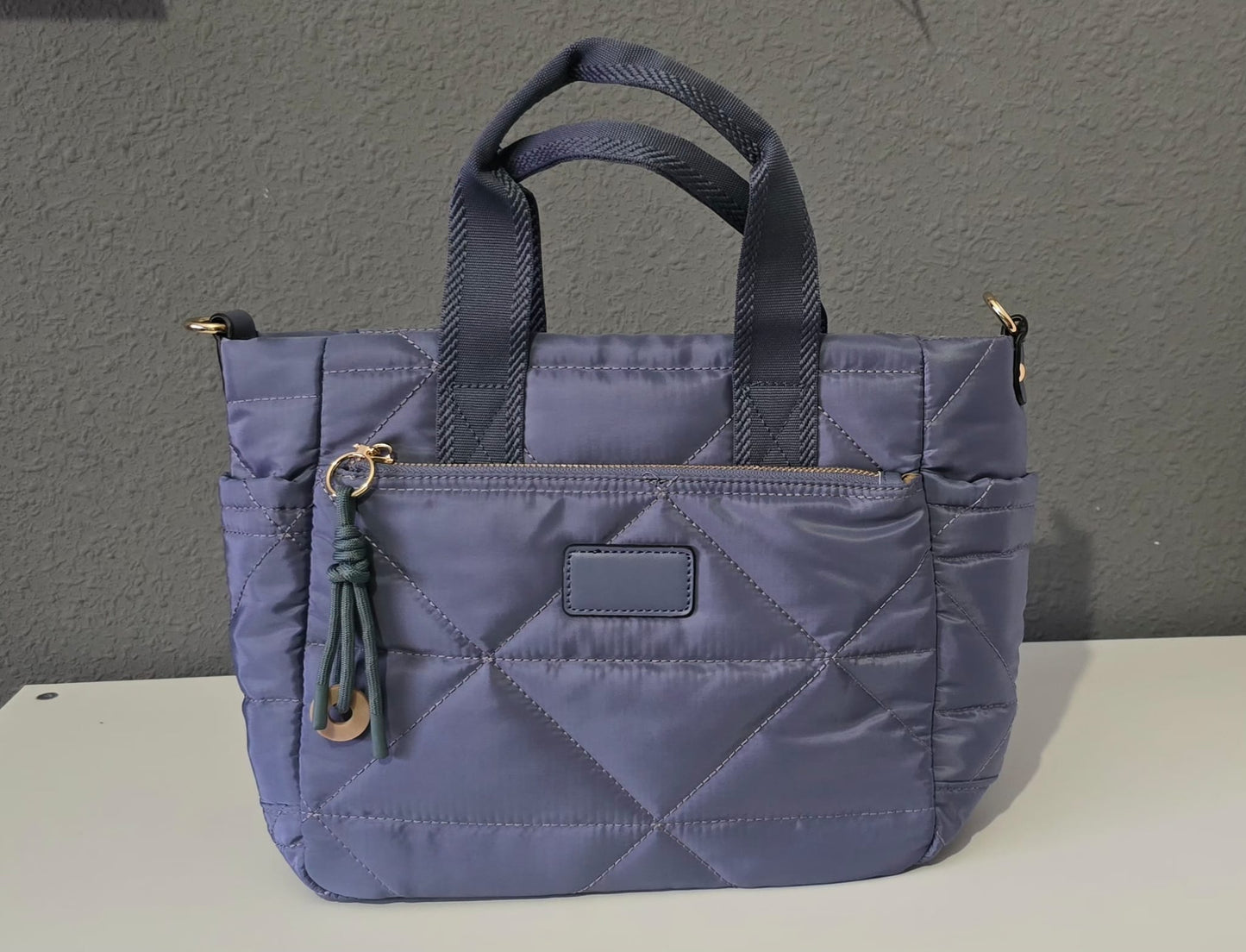 Bolso estilo tote mediano